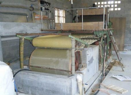 迷信紙?jiān)旒垯C(jī)